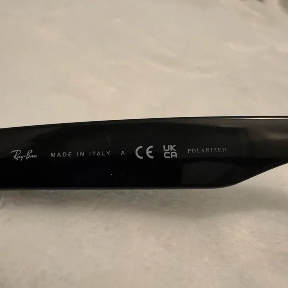 Ray-Ban Classic Black Sunglasses - Picture 8 of 8